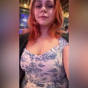 Meet your posher! 💜